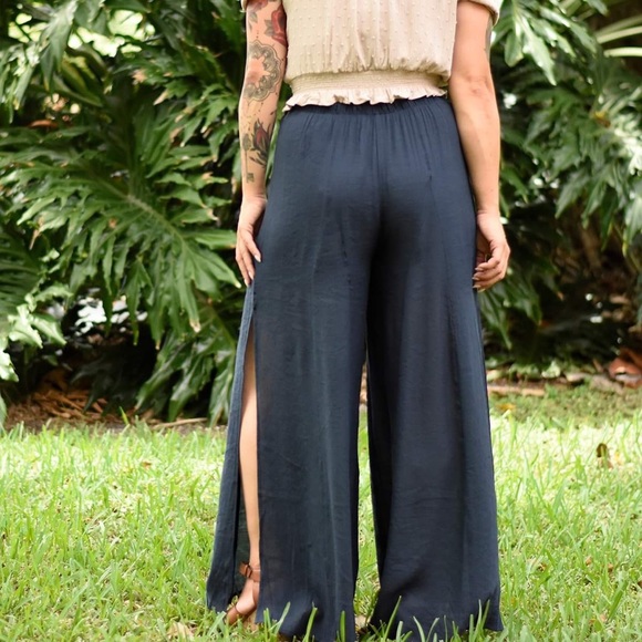 Navy High Waisted Palazzo Pants - Picture 3 of 3